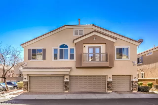 MLS: 2377482 Condo For Sale