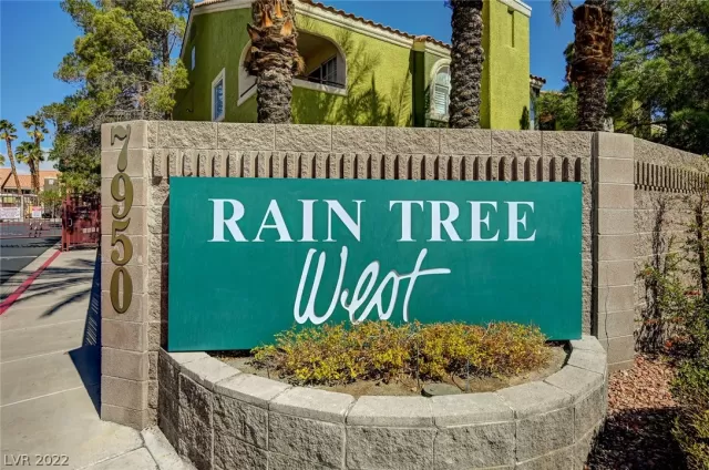 MLS: 2377487 Condo For Sale