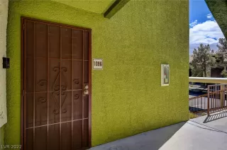 Photo #4: 2377487 Listing