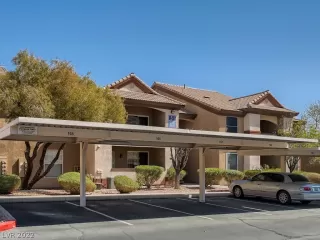 Photo #2: 2377501 Listing