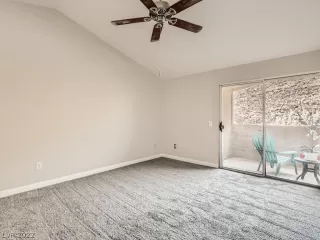 Photo #5: 2377501 Listing