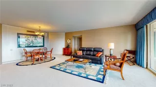 Photo #4: 2377503 Listing 