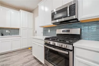 Photo #1: 2377508 Listing