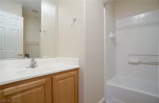 Photo #3: 2377512 Listing