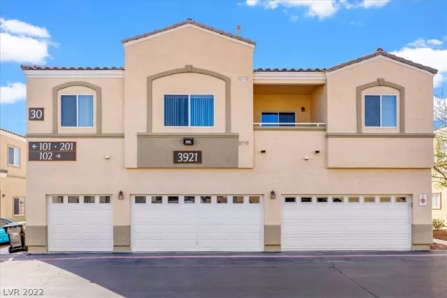 MLS: 2377523 Condo For Sale