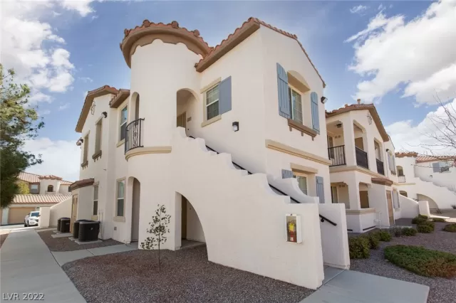 MLS: 2377544 Condo For Sale