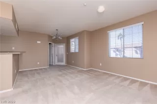 Photo #4: 2377544 Listing