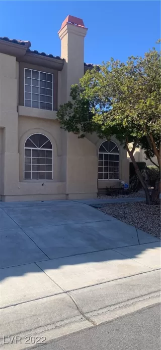 Photo #3: 2377555 Listing 