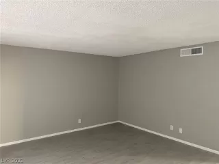 Photo #2: 2377560 Listing