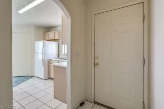 Photo #2: 2377572 Listing 