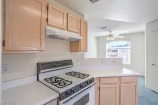 Photo #3: 2377572 Listing 