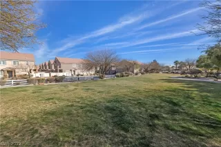 Photo #4: 2377588 Listing