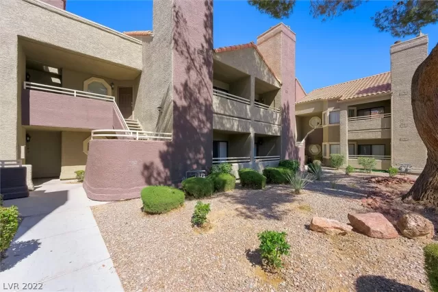 MLS: 2377590 Condo For Sale