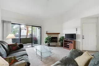 Photo #2: 2377590 Listing 