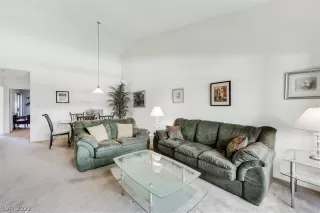 Photo #3: 2377590 Listing 