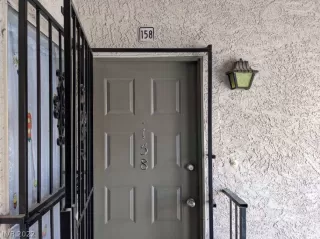 Photo #2: 2377603 Listing