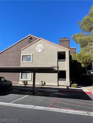 Photo #2: 2377665 Listing 