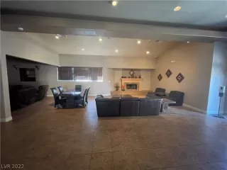 Photo #3: 2377676 Listing 