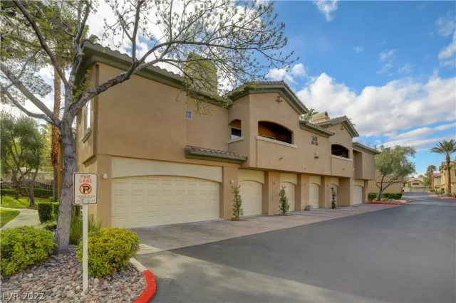 MLS: 2377709 Condo For Sale