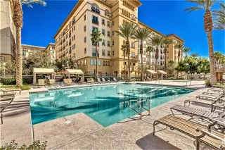 Photo #2: 2377732 Listing