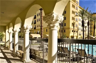 Photo #3: 2377732 Listing