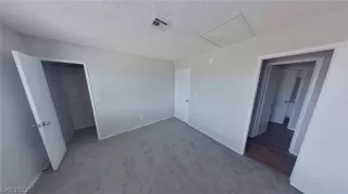 Photo #5: 2377738 Listing 