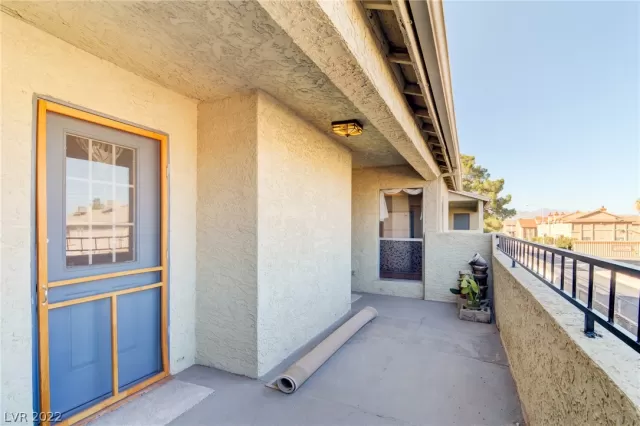 MLS: 2377769 Condo For Sale