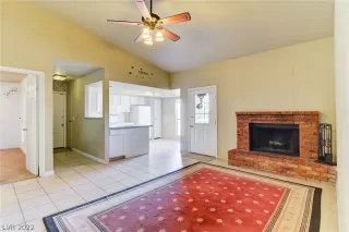 Photo #5: 2377769 Listing 