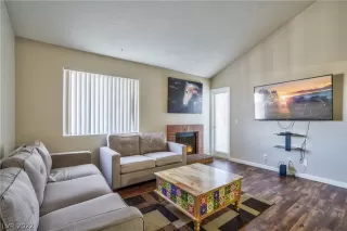 Photo #2: 2377779 Listing