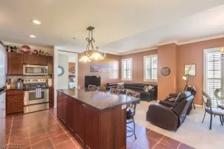 Photo #4: 2377785 Listing