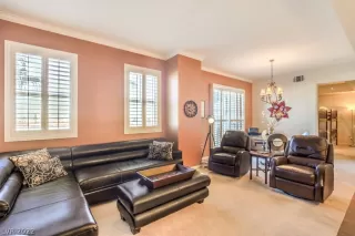 Photo #5: 2377785 Listing