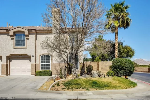 MLS: 2377794 Condo For Sale