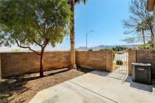 Photo #4: 2377794 Listing