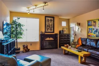 Photo #5: 2377803 Listing