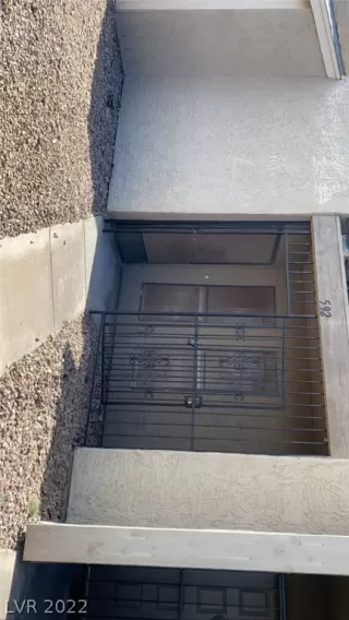 Photo #1: 2377857 Listing 