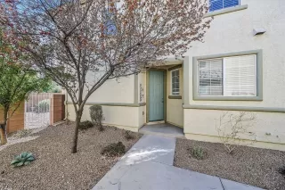 Photo #1: 2377904 Listing