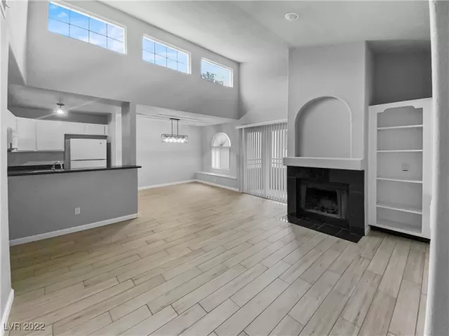 MLS: 2377913 Condo For Sale