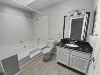 Photo #6: 2377913 Listing 