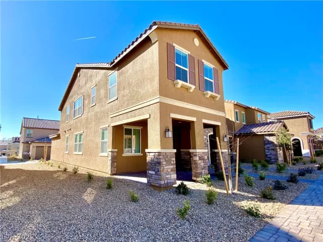 MLS: 2377916 Condo For Sale