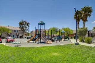 Photo #1: 2377922 Listing 