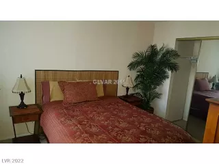 Photo #6: 2377927 Listing 