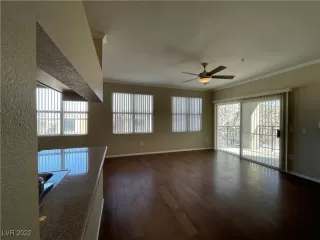 Photo #1: 2377961 Listing 