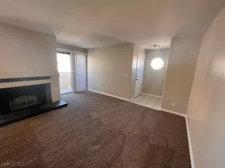 Photo #1: 2377998 Listing 