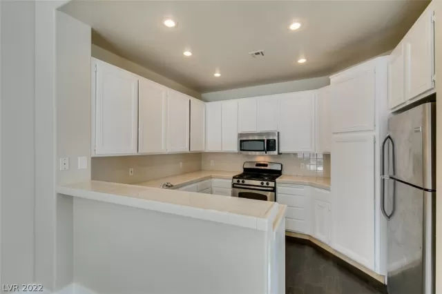 MLS: 2378004 Condo For Sale