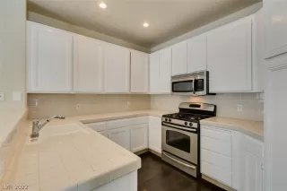 Photo #4: 2378004 Listing