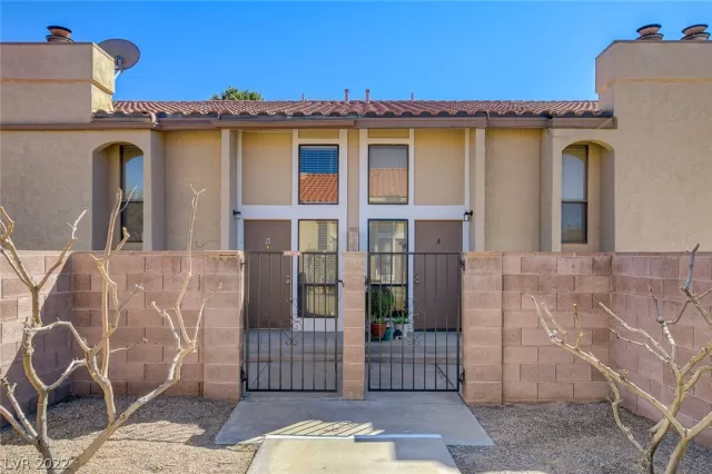 MLS: 2378038 Condo For Sale