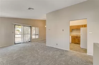 Photo #3: 2378038 Listing