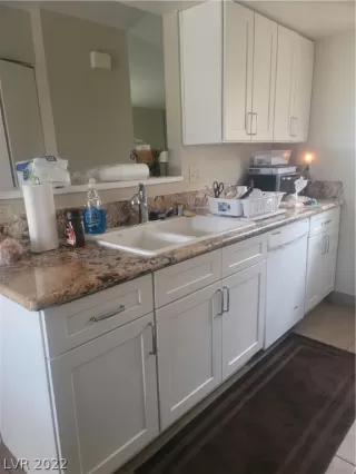 Photo #5: 2378088 Listing 