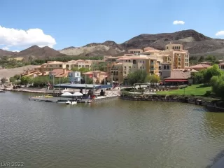 Photo #6: 2378115 Listing 