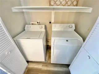 Photo #3: 2378133 Listing 